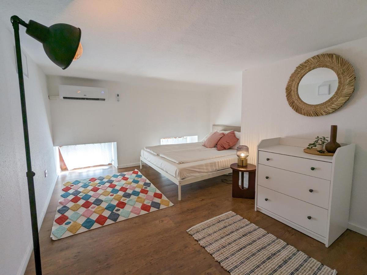 Apartment Stylish 2-bedroom In