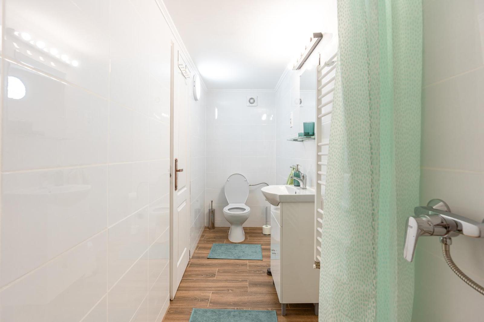 Stylish 2-bedroom In Apartment